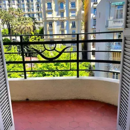 Central Flat With Beautiful View And Balcony * Nice